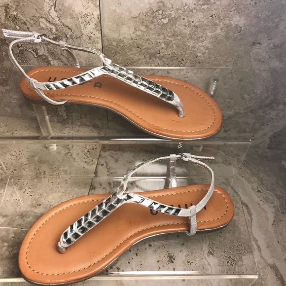 Silver Open Toe Sandals With Rhinestones - Picture 2 of 5